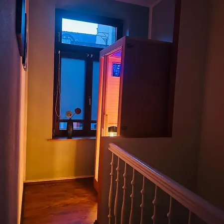 Komfort Trifft Kultur - Premium-apartment Mit Sauna Apartman